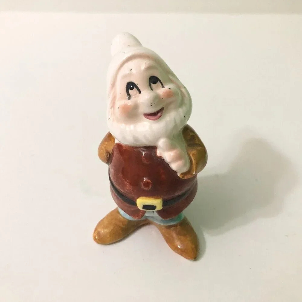 Vintage Disney Snow White Happy Dwarf White Hat Figurine 3.5 Inch Tall Japan